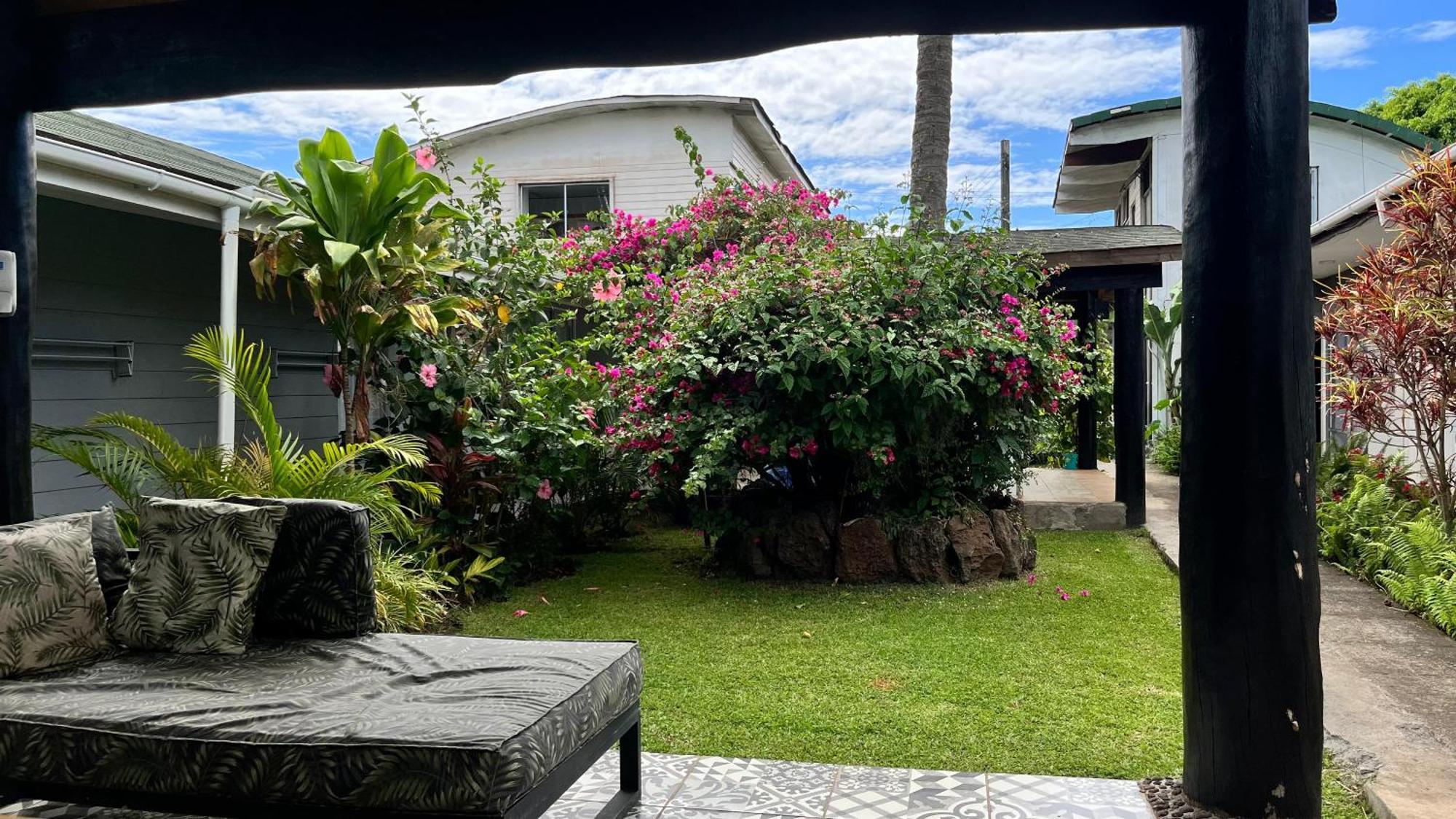 Inaki Uhi Hotel Hanga Roa Esterno foto